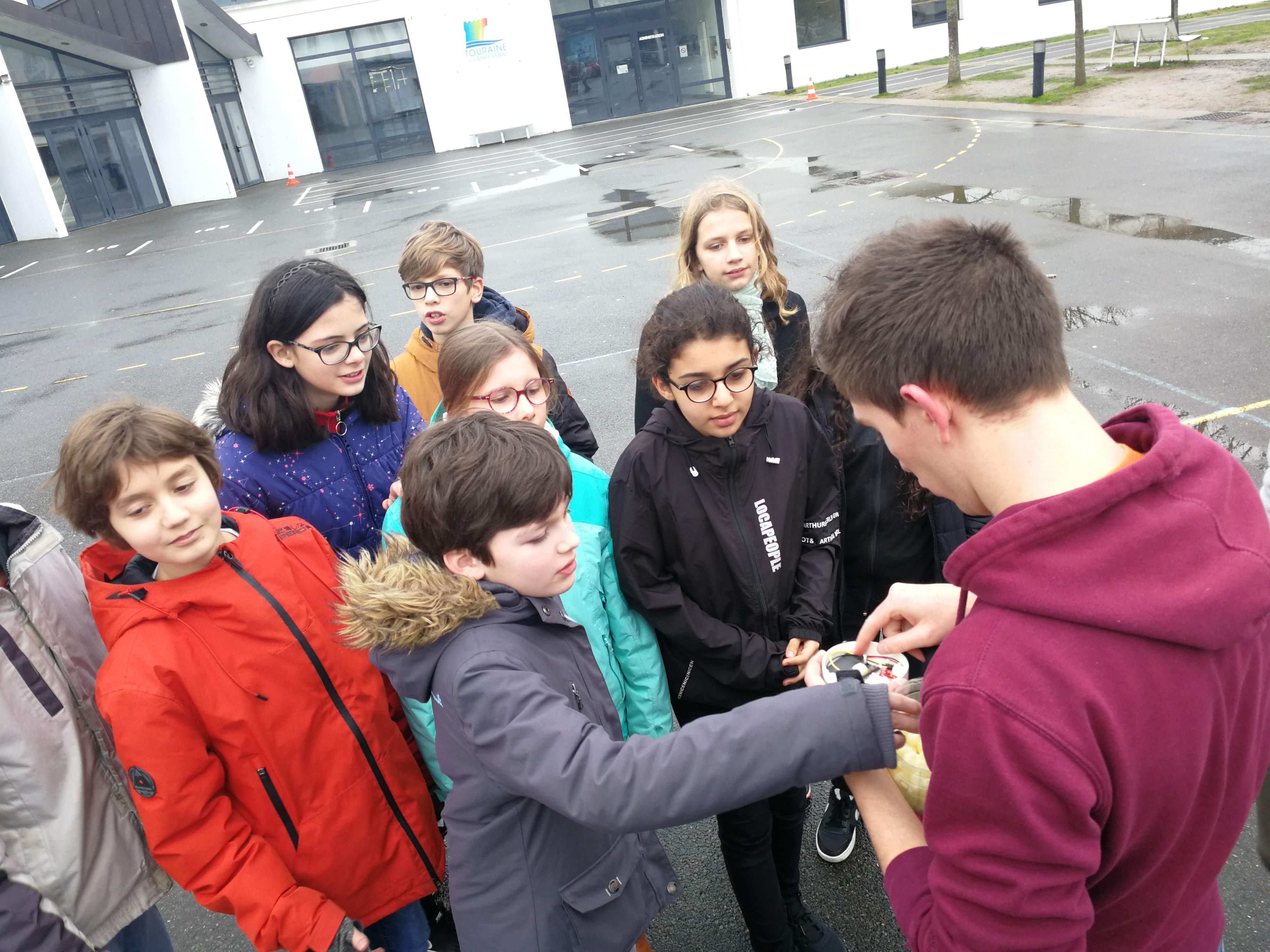 Collège Jules Michelet  TOURS  Projet Fusée et partenariat avec