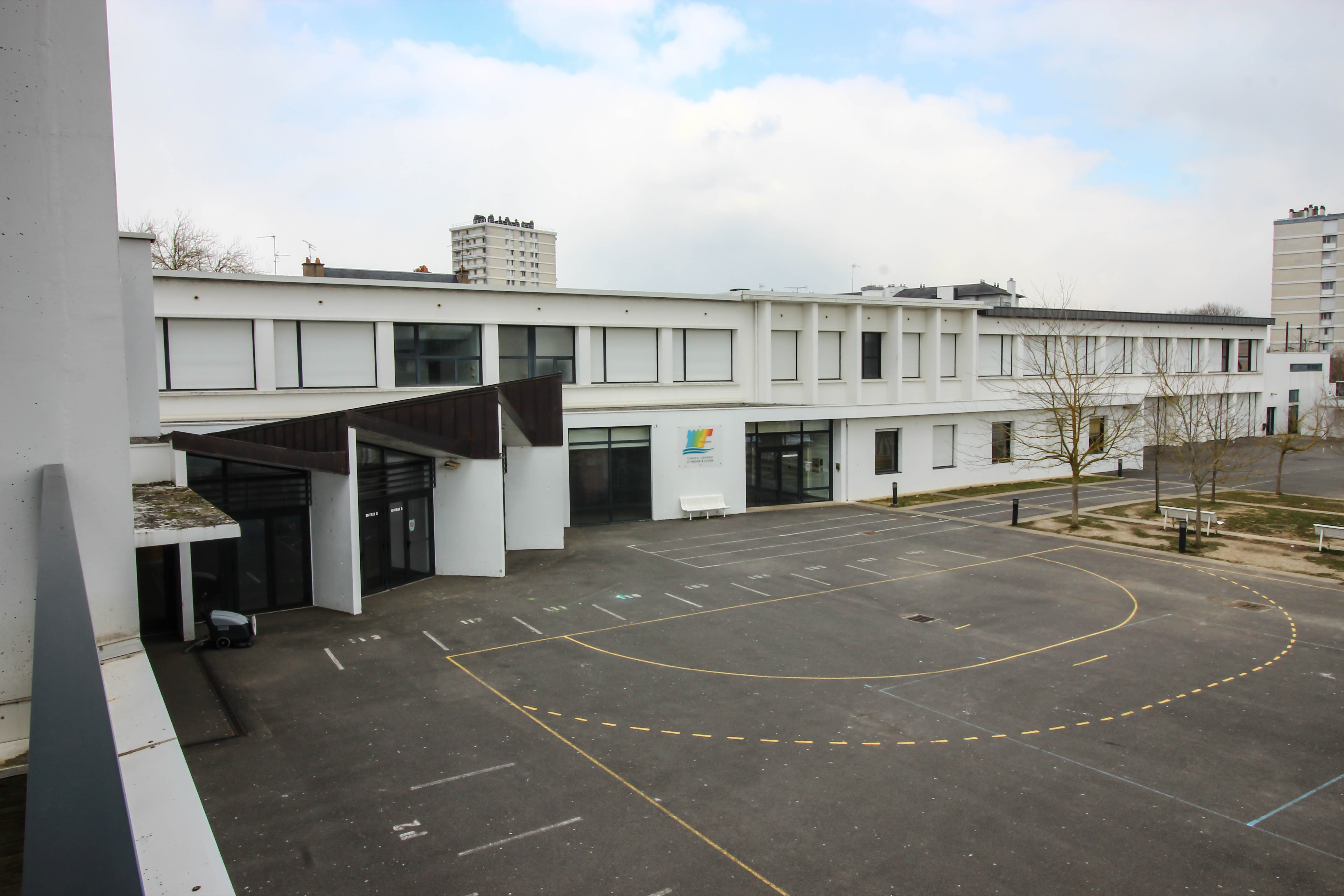 Collège Jules Michelet  TOURS  Les horaires